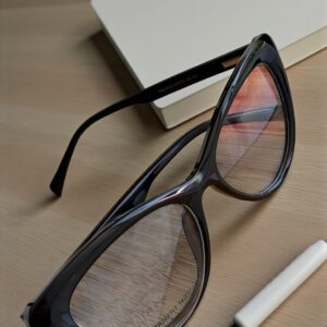 ARMAÇÃO CAT EYE CONTEMPÔRANEA